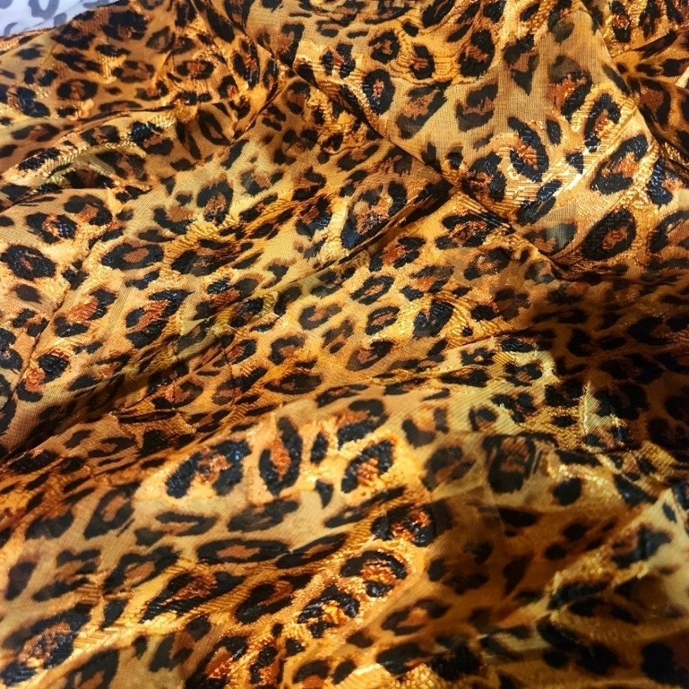 Sheer Leopard Print robe - Picture 7 of 7